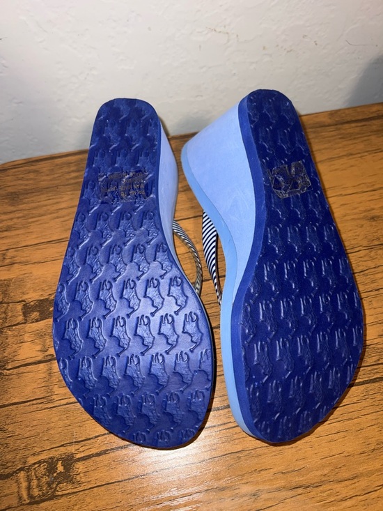 New Women’s Polo Ralph Lauren Blue Wedge Flip Flop Sandals Size 7B - Picture 4 of 6